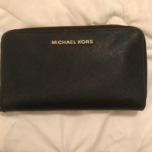 Micheal Kors Wallet